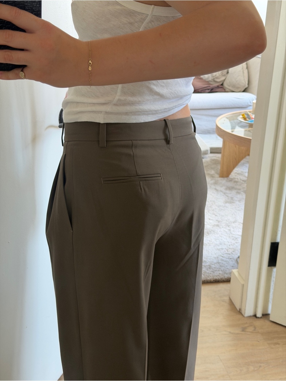 Cos pleated taupe cropped pants, size 10 - Picture 5 of 10
